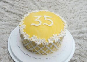 Fleuri jaune et blanc